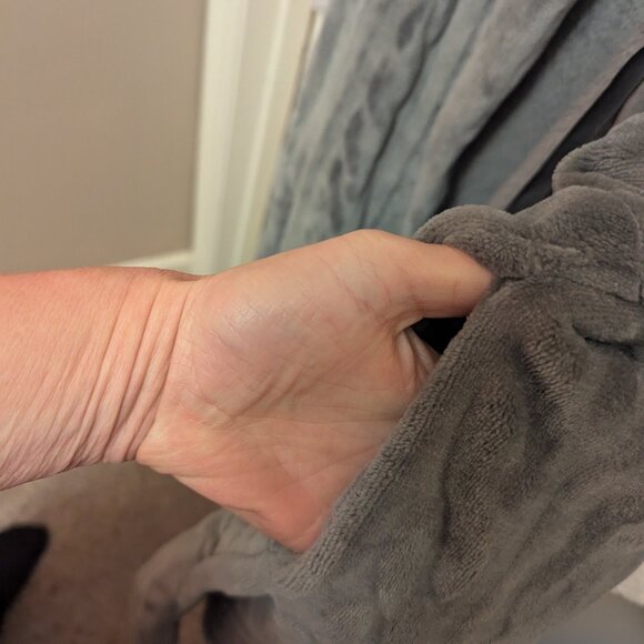 ⭐ Cozy and warm Robe - Picture 5 of 6